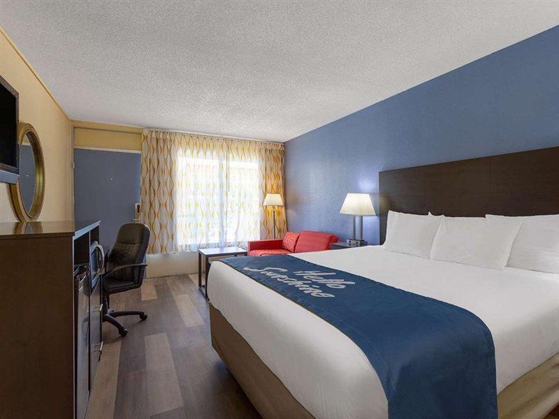 Days Inn By Wyndham Greensboro Airport Kültér fotó